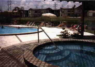 jacuzzi1.jpg (9032 bytes)